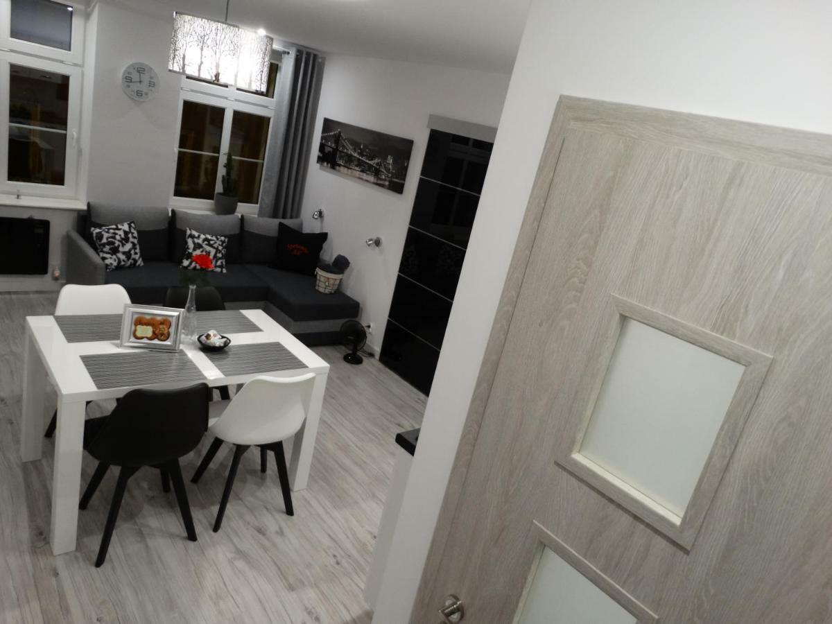 Apartament "Eli" ทอรูน ภายนอก รูปภาพ