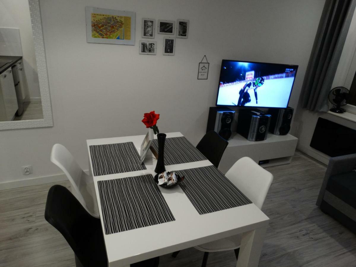 Apartament "Eli" ทอรูน ภายนอก รูปภาพ